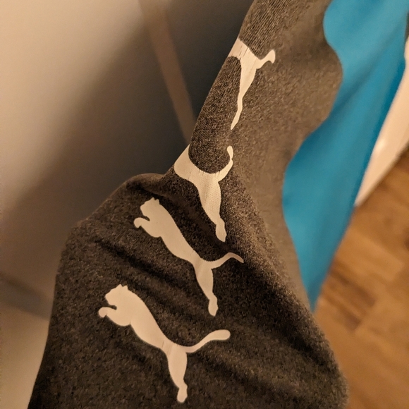 Youth medium Puma TShirt - Picture 4 of 4